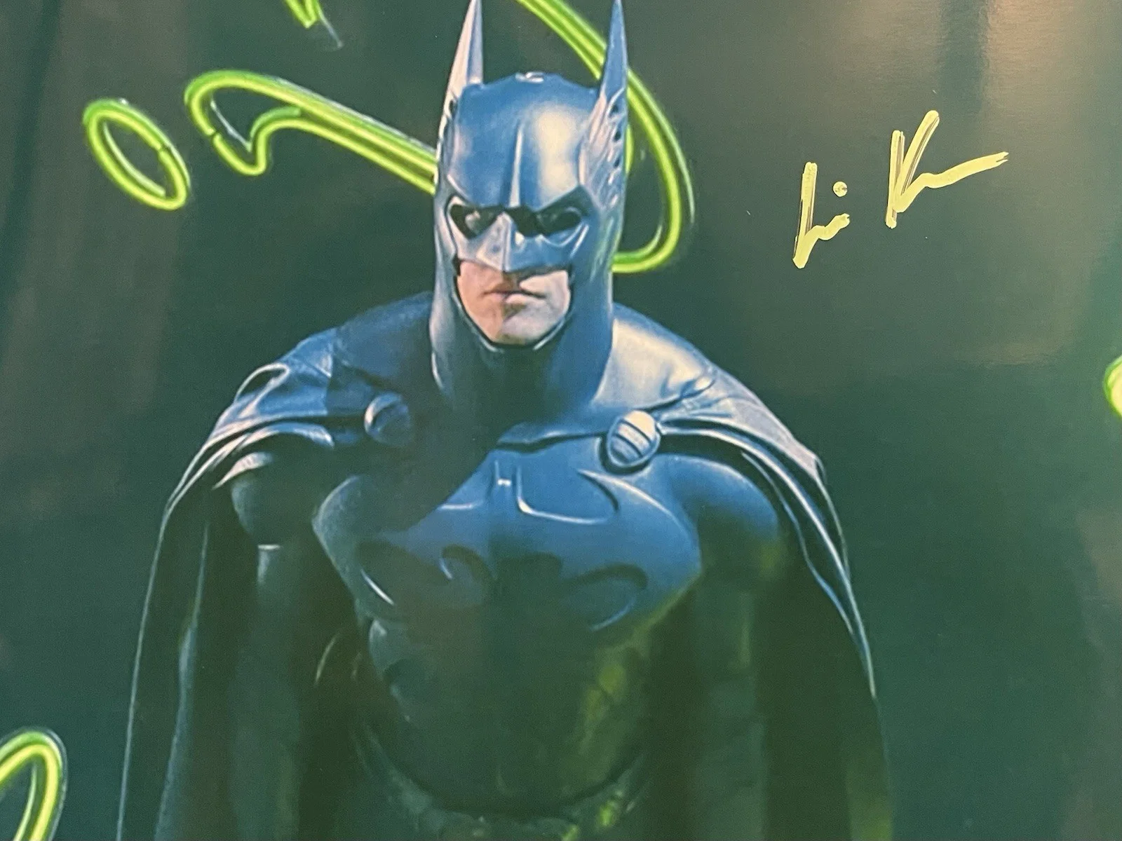 Val Kilmer — VAL KILMER SIGNED AUTOGRAPH BATMAN FOREVER 8X10 COLOR PHOTO COA