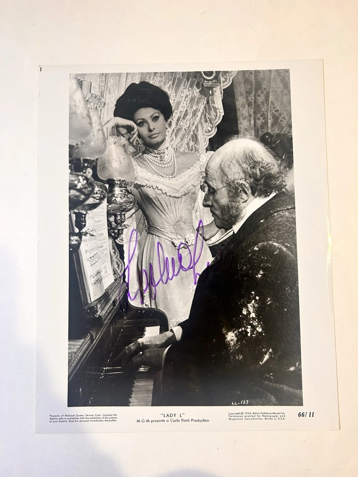 Sophia Loren — Sophia Loren Signed Autographed 8x10 Vintage Promo Photo Lady L 1966
