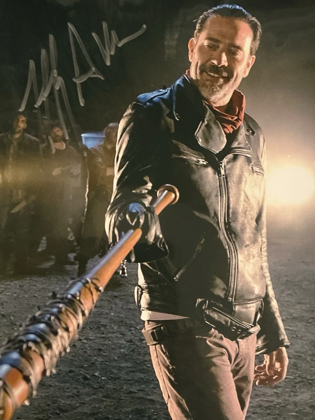 Jeffrey Dean Morgan — JEFFREY DEAN MORGAN SIGNED AUTO WALKING DEAD 8X10 COLOR NEAGAN PHOTO COA