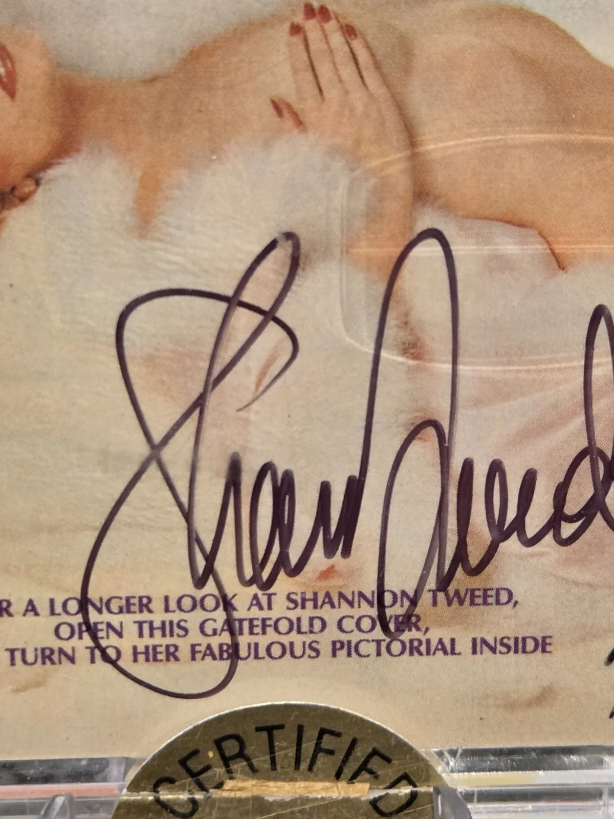 Shannon Tweed — Shannon Tweed Hand Signed Playboy Playmate OTY Auto # 11/50 Card #85 1982, image 2