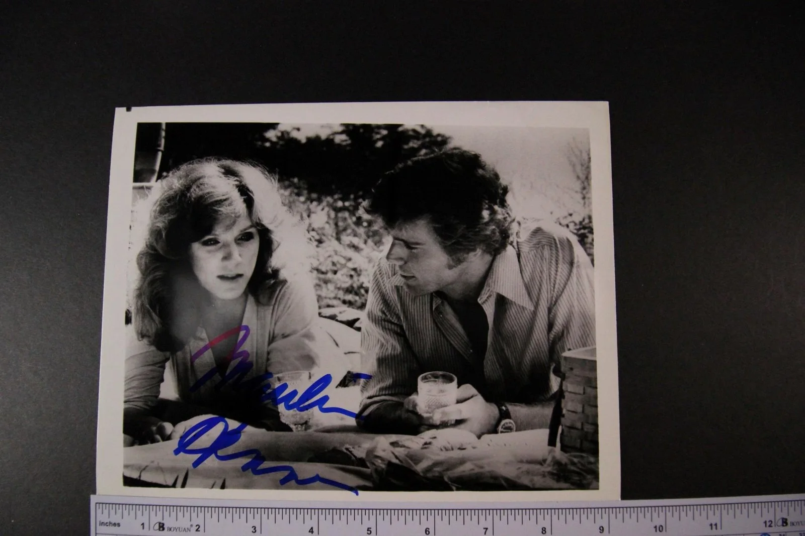 Marilu Henner — MARILU HENNER (TAXI~EVENING SHADE) AUTOGRAPH PHOTO~