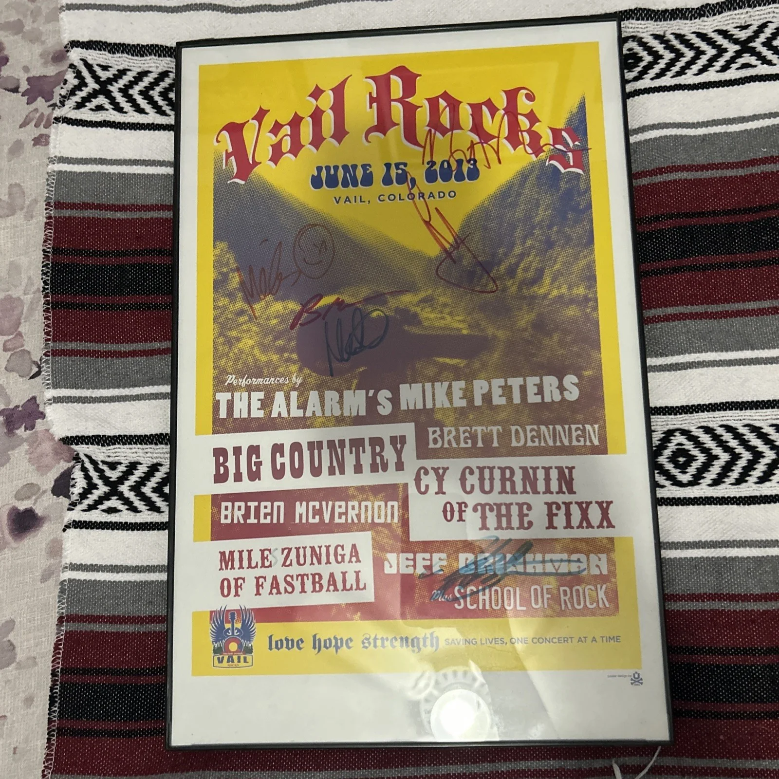 Love Hope Strength Signed Poster Mike Peters Alarm Vail Rocks 12x18 the Fixx ‘13, изображение 3