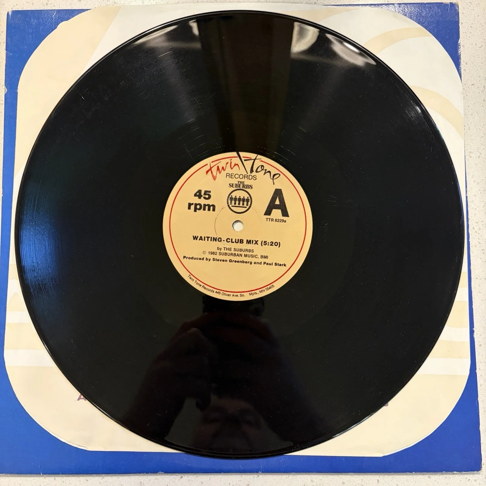 The Suburbs - Waiting (Club Mix) (12") Very Good Plus Vinyl Record Lip, изображение 3