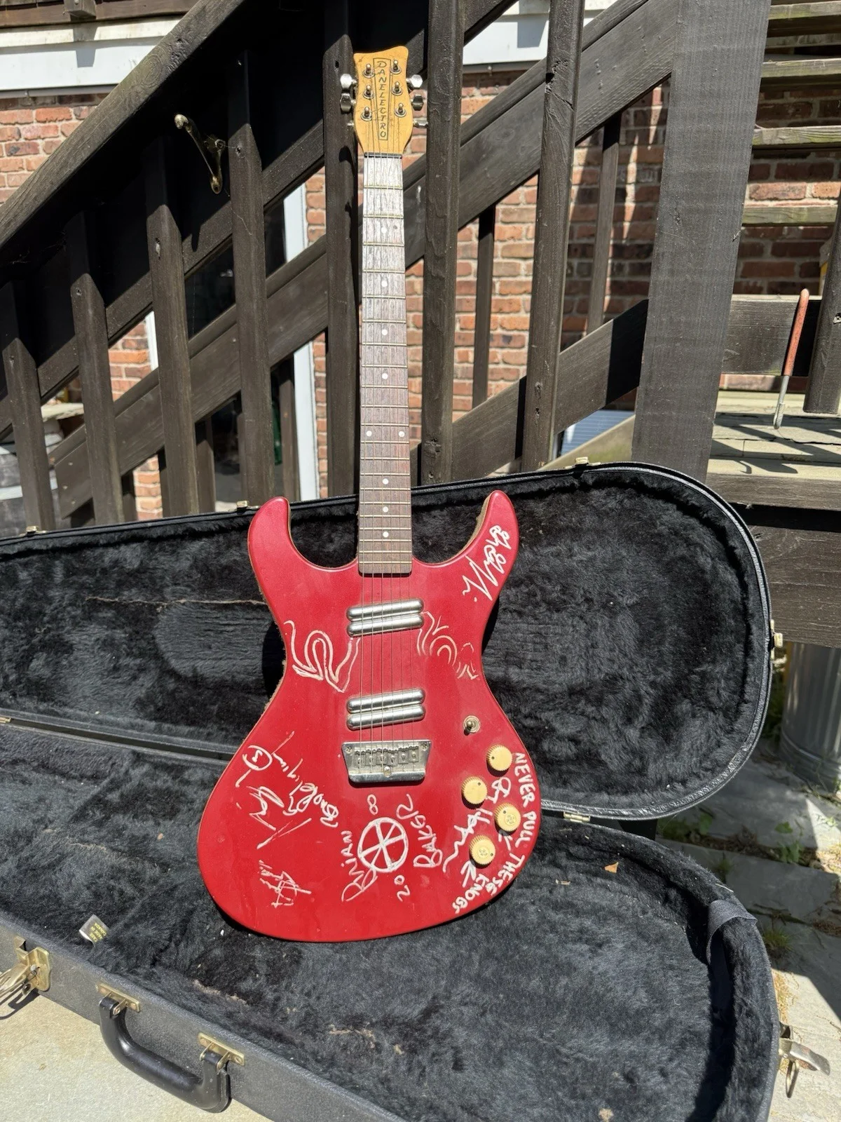 *Brian Baker* signed electric guitar * BAD RELIGION * An Case, image 3