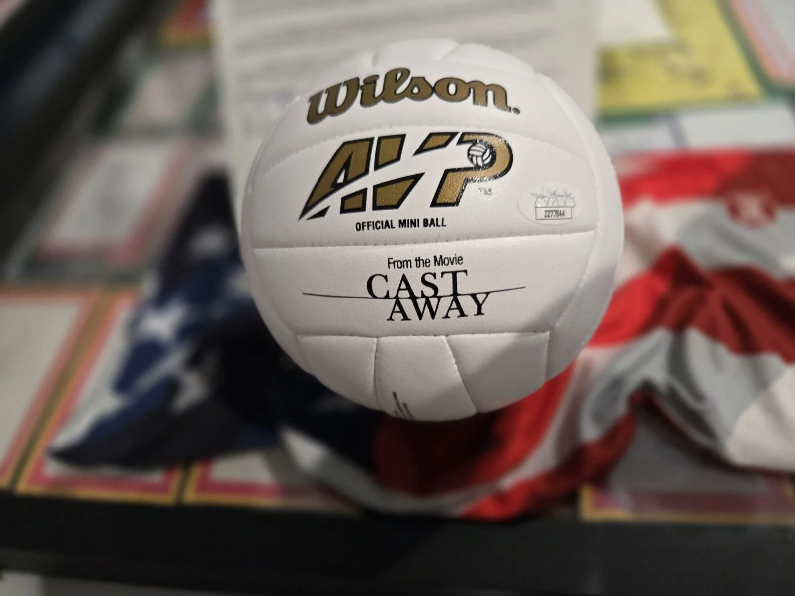 Tom Hanks — Tom Hanks Signed Wilson Cast Away Official Mini VOLLEYBALL INS WILSON JSA LOA, изображение 5