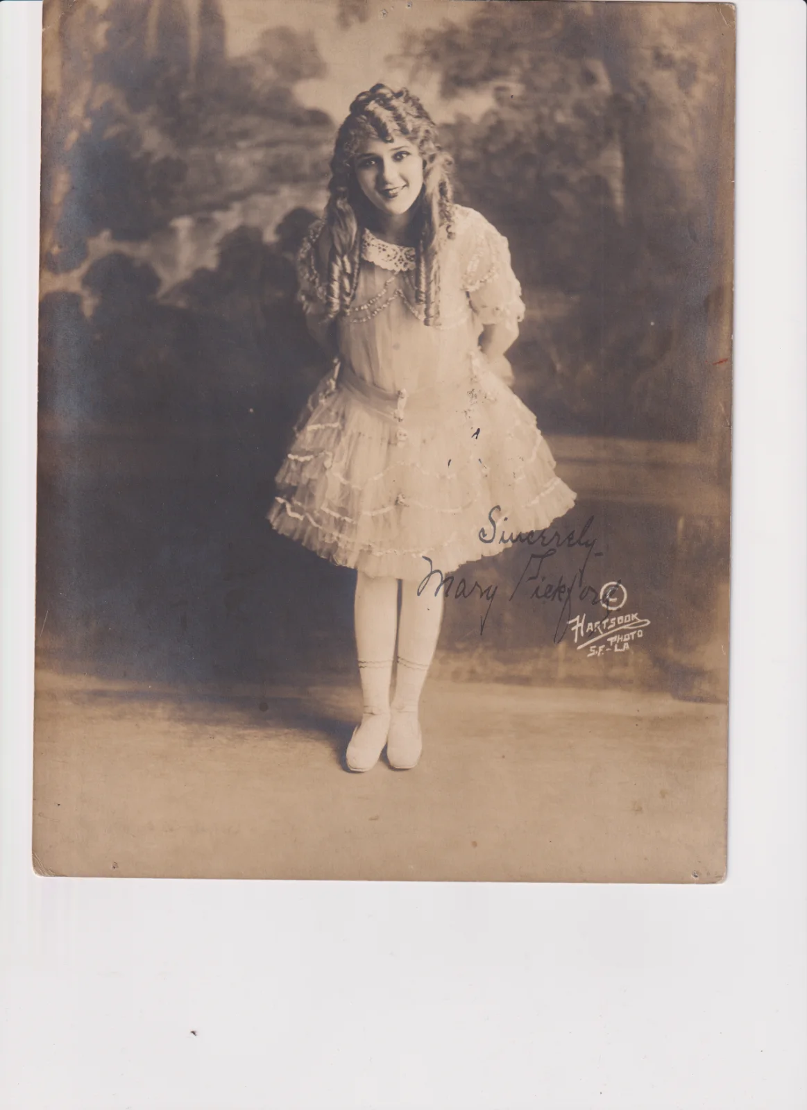 Mary Pickford — Mary Pickford Autograph No Authentication, image 2