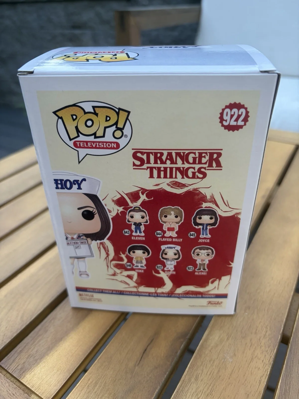 Maya Hawke — Maya Hawke Signed Funko Pop Stranger Things Robin #922 Autograph JSA COA *PROOF*, image 3