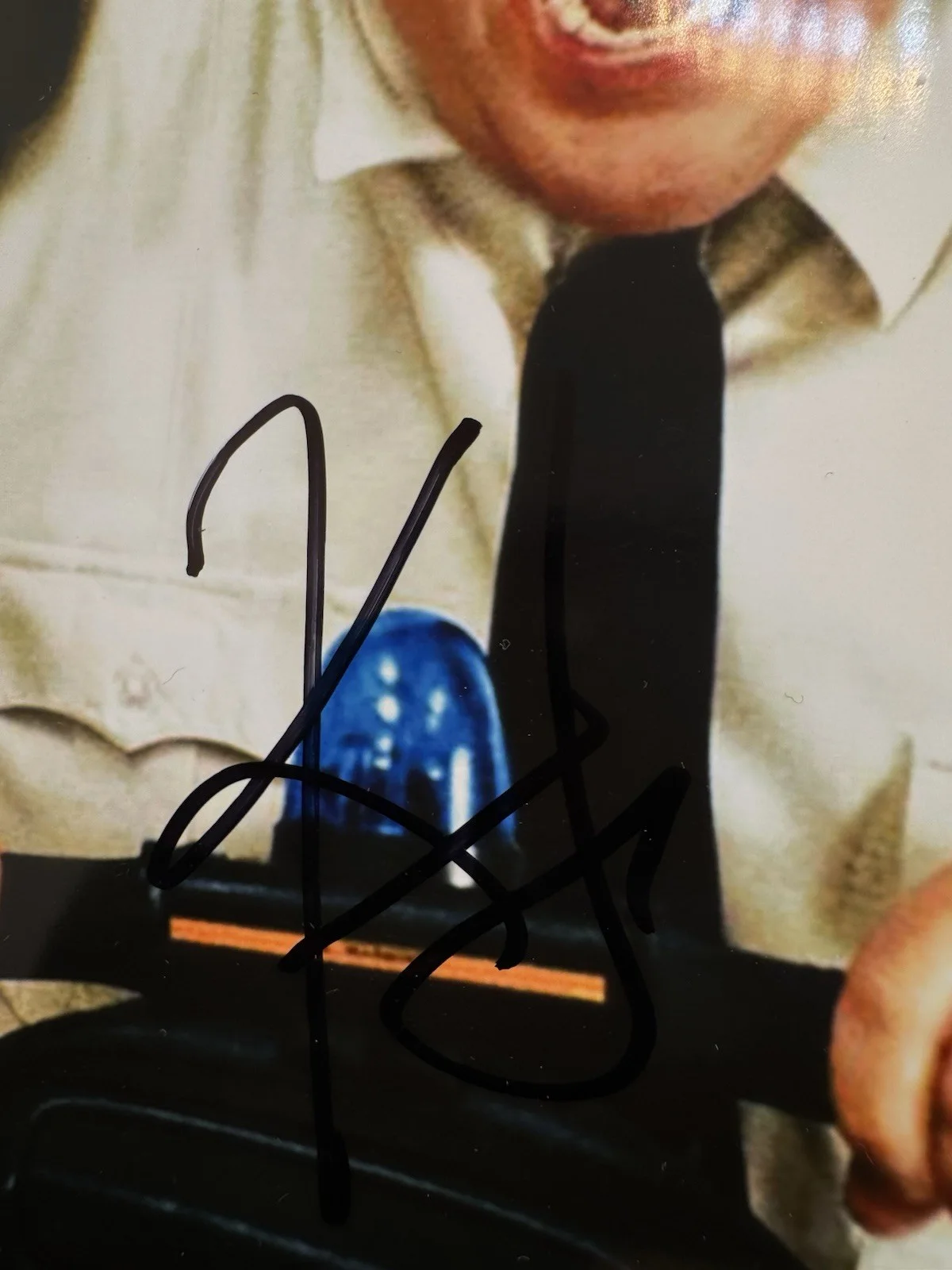 Kevin James — Kevin James Signed Autograph 8x10 Photo Pail Blart Mall Cop JSA COA Comedy, image 2