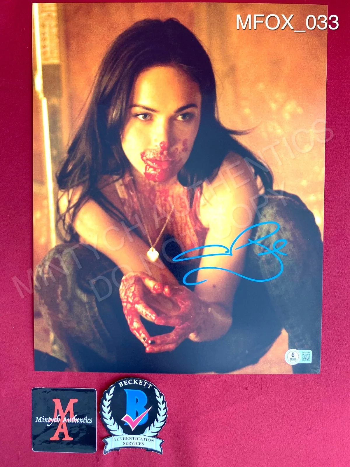 Megan Fox — Megan Fox autographed signed 11x14 photo Beckett Transformers Jennifer's Body