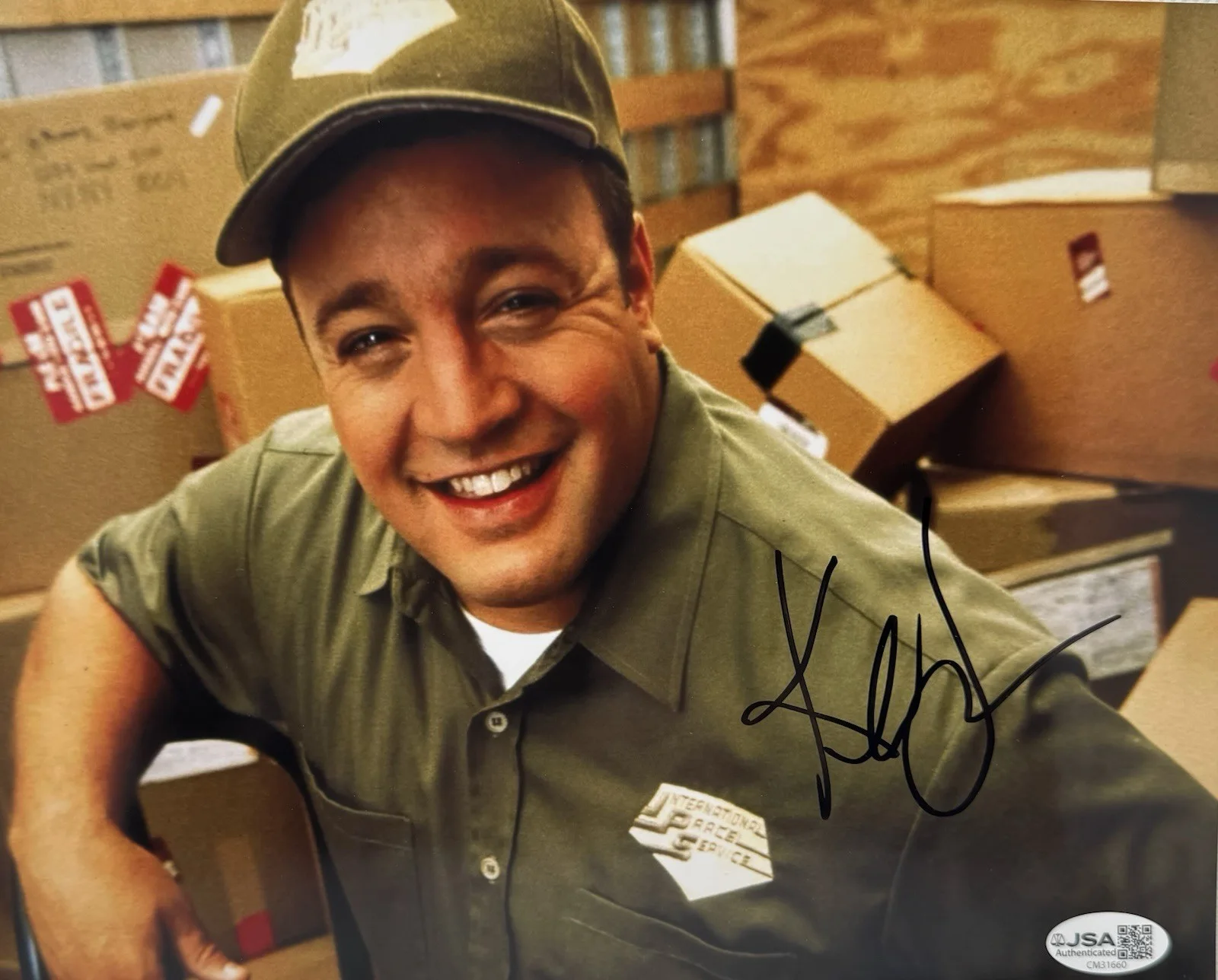 Kevin James — Kevin James Signed Autograph 8x10 Photo King Of Queens JSA COA Comedy TV show