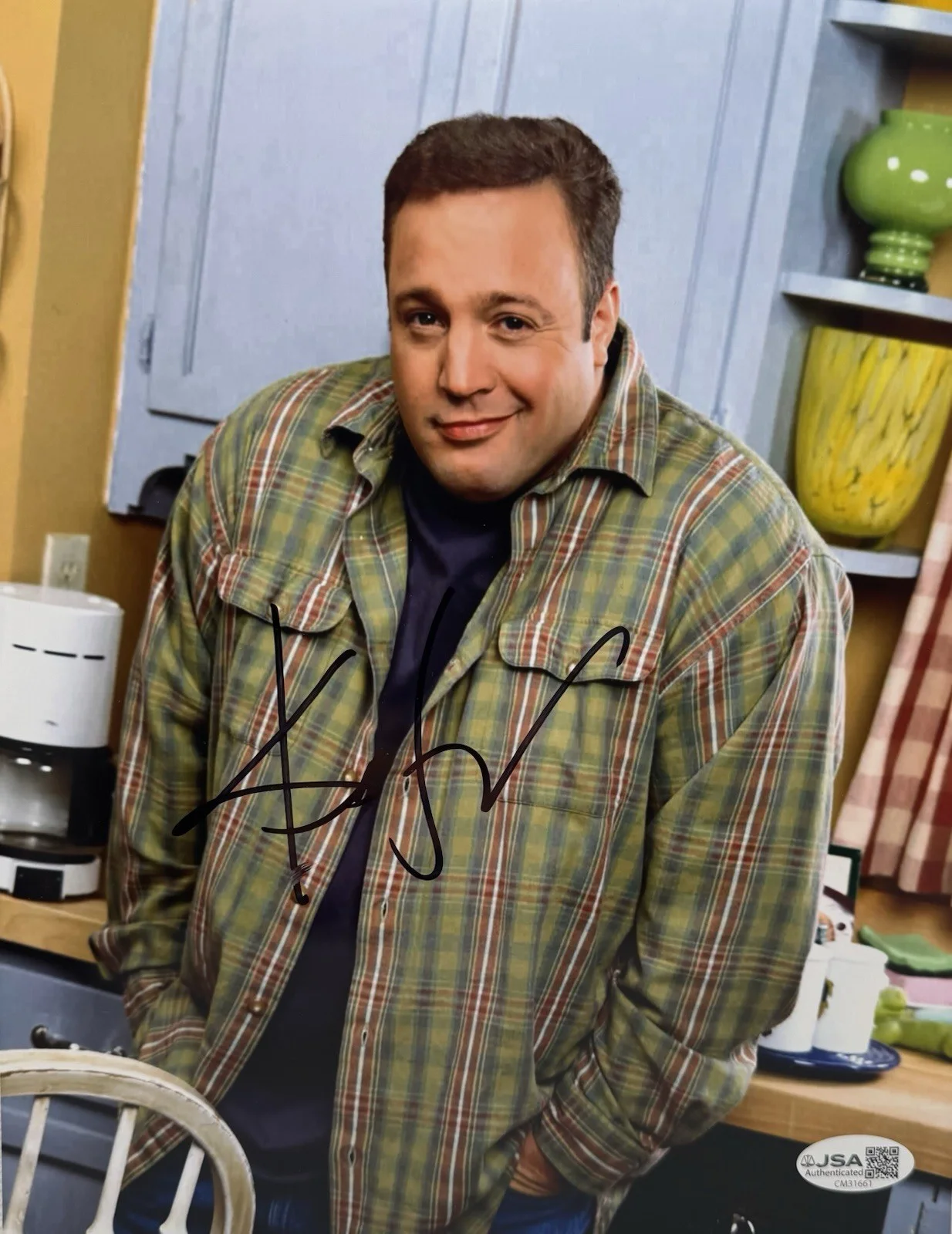 Kevin James — Kevin James Signed Autograph 8x10 Photo King Of Queens Meme JSA COA Comedy