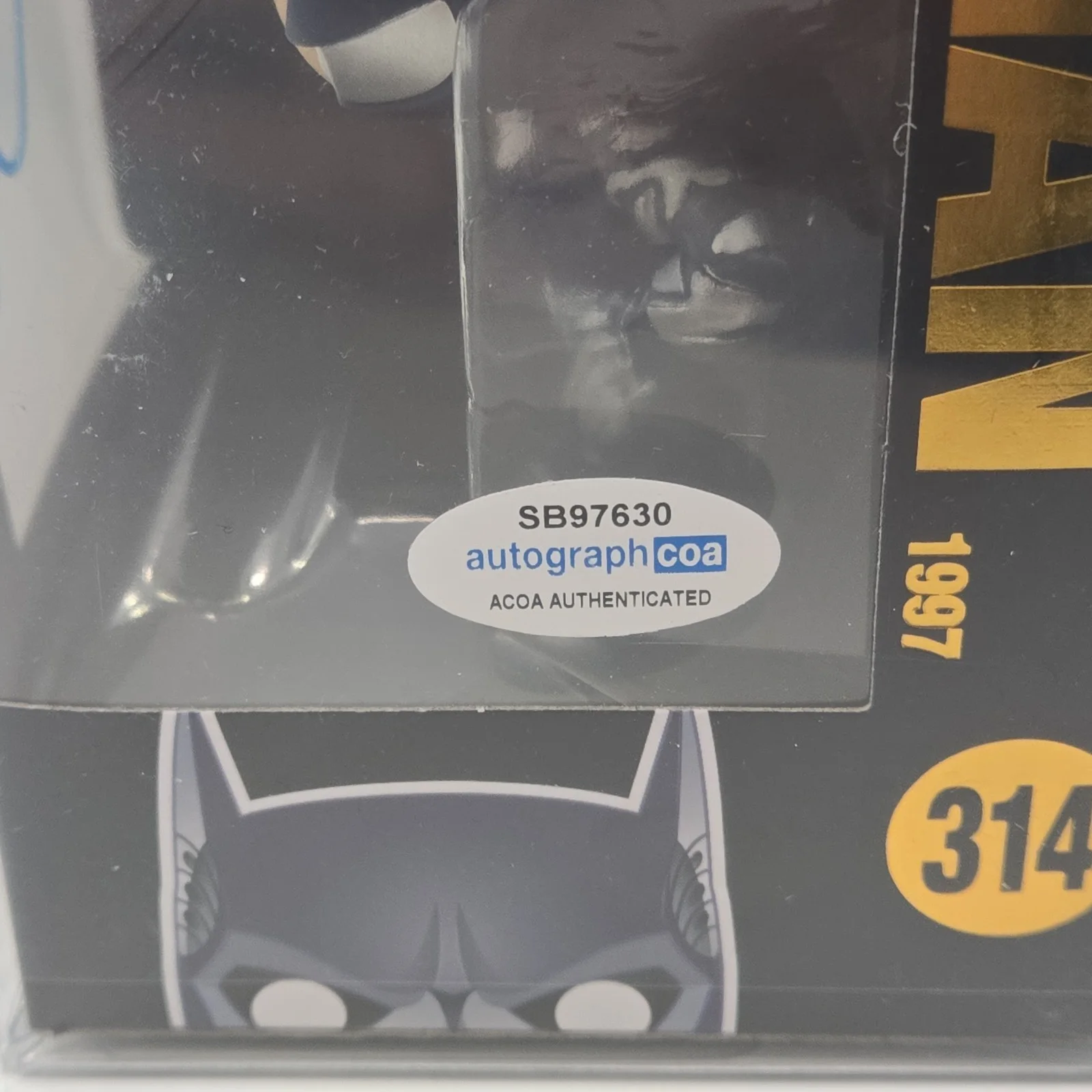 George Clooney — George Clooney Signed Funko Pop #314 Batman (Blue Ink) - ACOA Authenticated, image 4