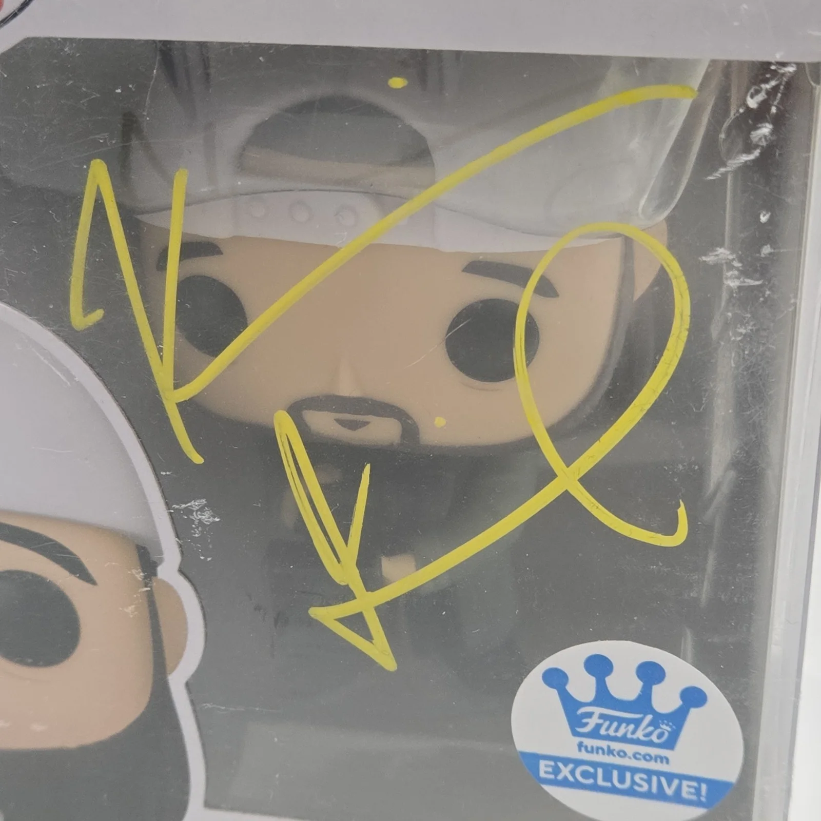 KEVIN SMITH — KEVIN SMITH SIGNED SILENT BOB WITH CAMERA FUNKO POP FIGURE CLERKS III w/COA, изображение 2