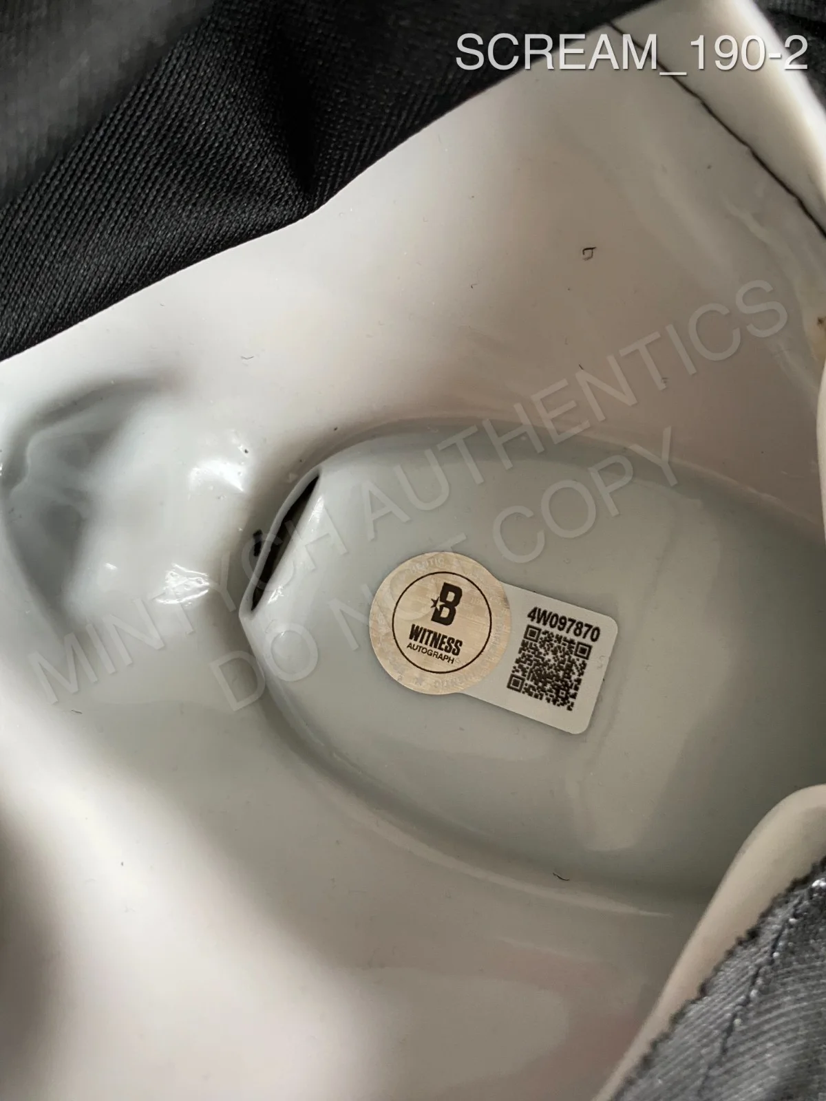 Matthew Lillard, Skeet Ulrich — Skeet Ulrich & Matthew Lillard signed Scream Ghost Face UW Mask Beckett COA, image 2