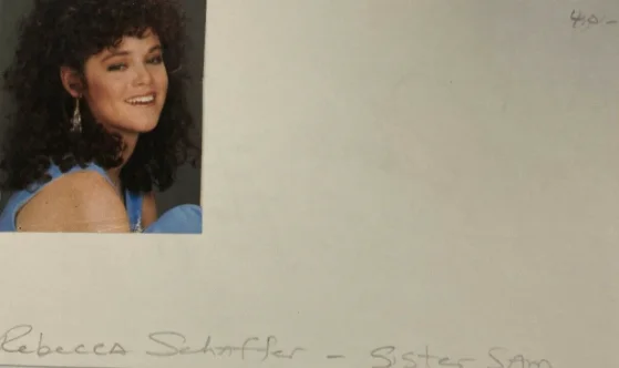 Rebecca Schaeffer — Rebecca Schaeffer Signed 3 x 5 Signature Card w/ Photo, изображение 2