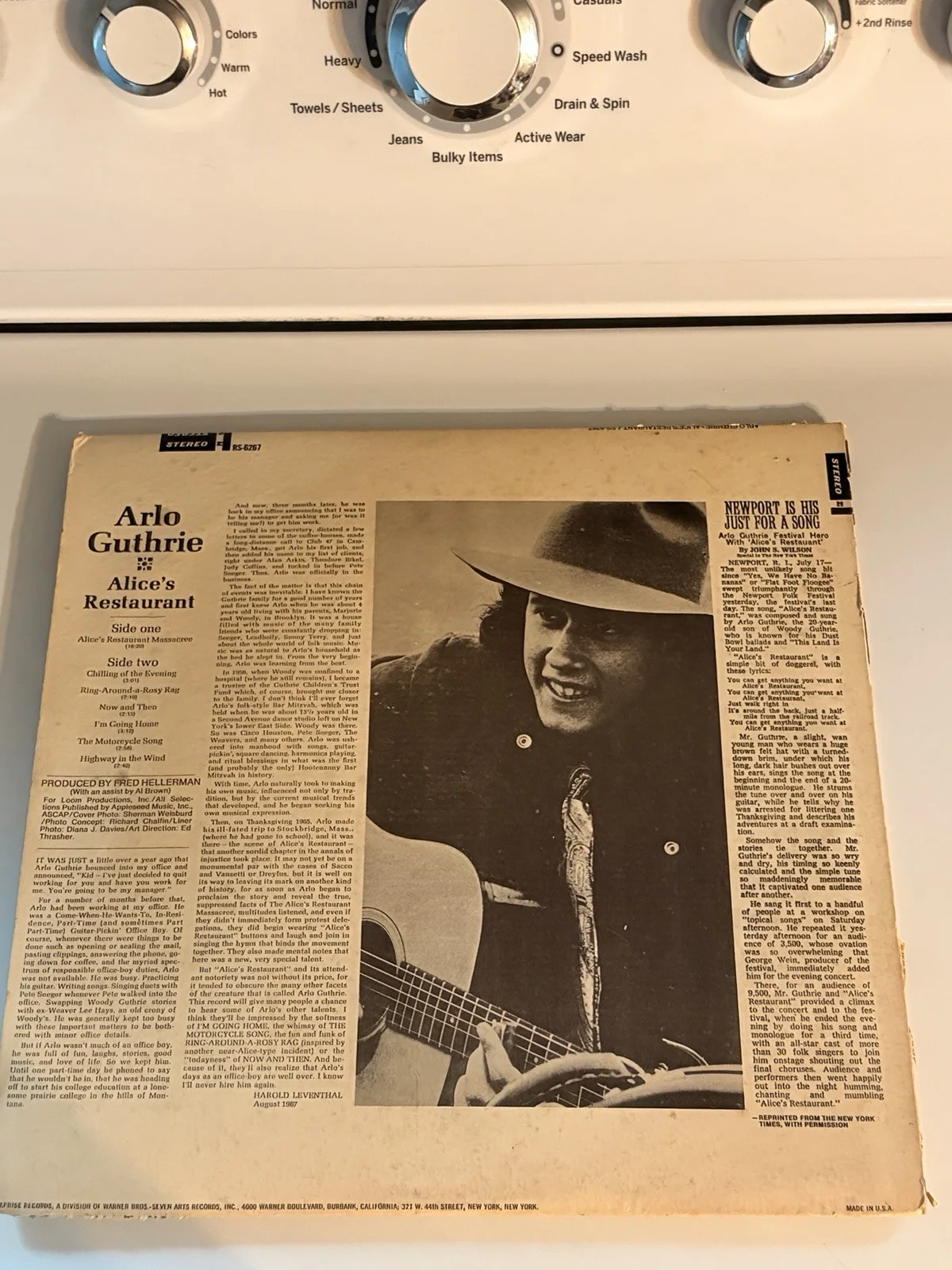 Signed Arlo Guthrie Alice’s Restauraunt’ LP Record Album, изображение 2