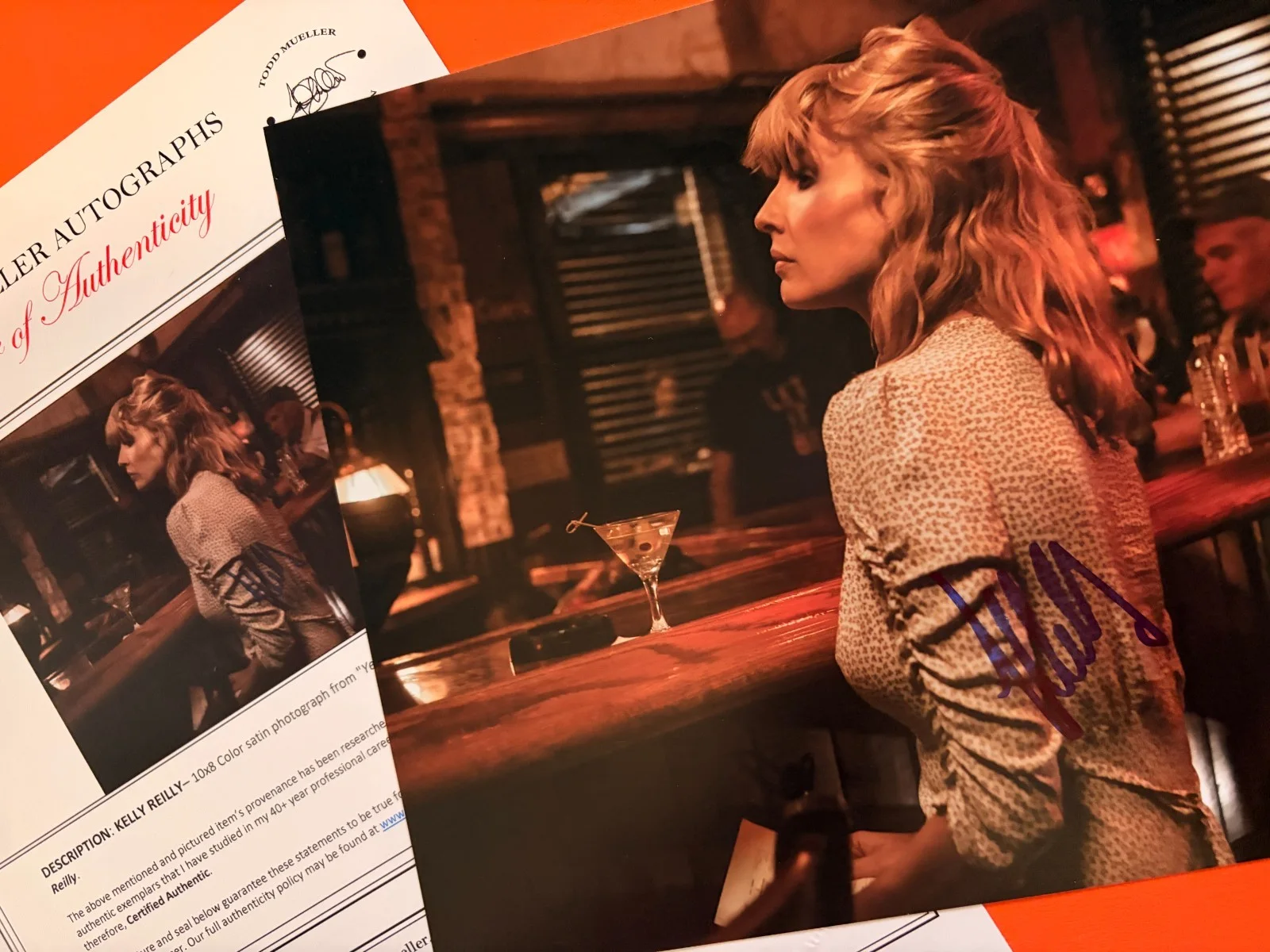 Kelly Reilly — Kelly Reilly Signed•Stunning Mint 8X10•YELLOWSTONE• Todd Mueller Autographs COA, image 2