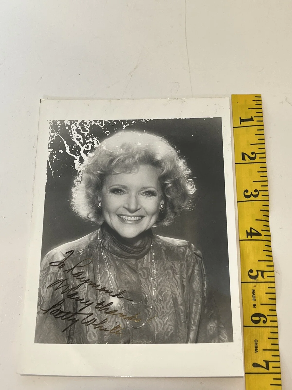 Betty White — Betty White autographed photo, black and white picture, autograph, image 3