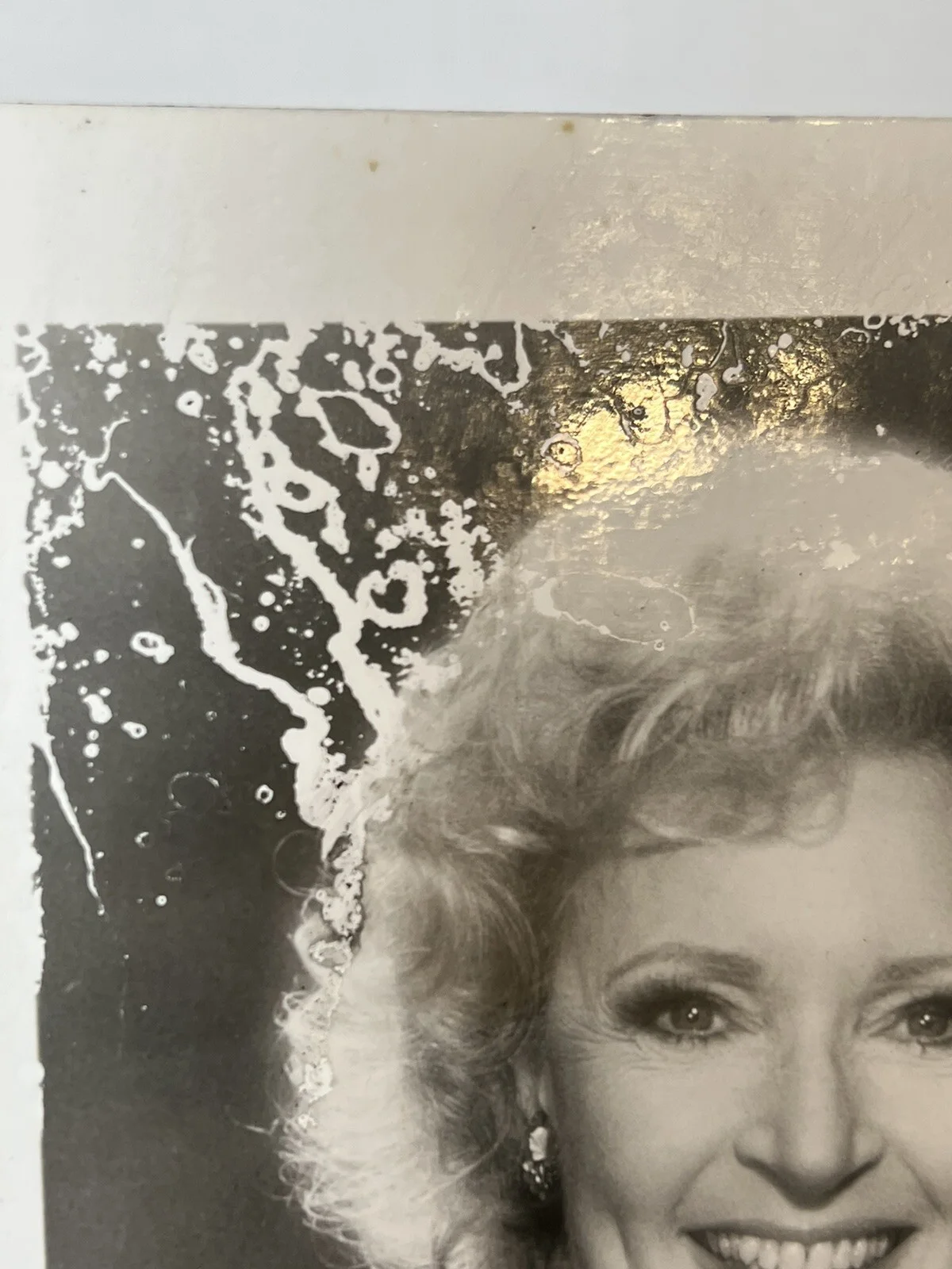 Betty White — Betty White autographed photo, black and white picture, autograph, image 4