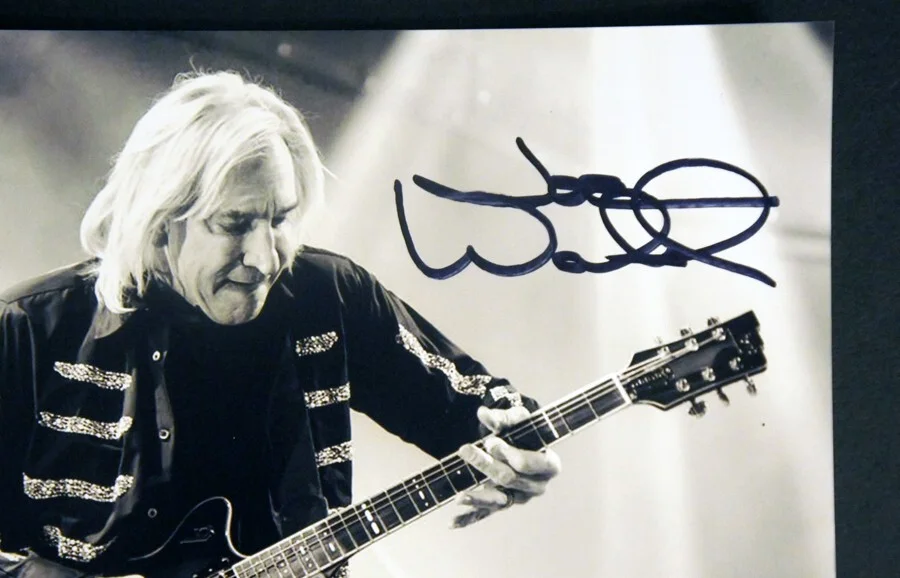 Joe Walsh SIGNED & BECKETT CERTIFIED 8x10 Photo (Eagles, Hotel California), изображение 2