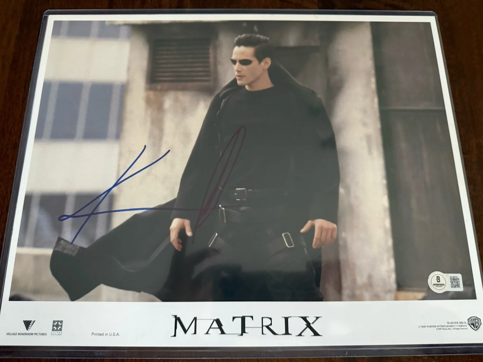 Keanu Reeves — Keanu Reeves Hand Signed In Person Matrix Autographed 11x14 Rare Beckett LOA