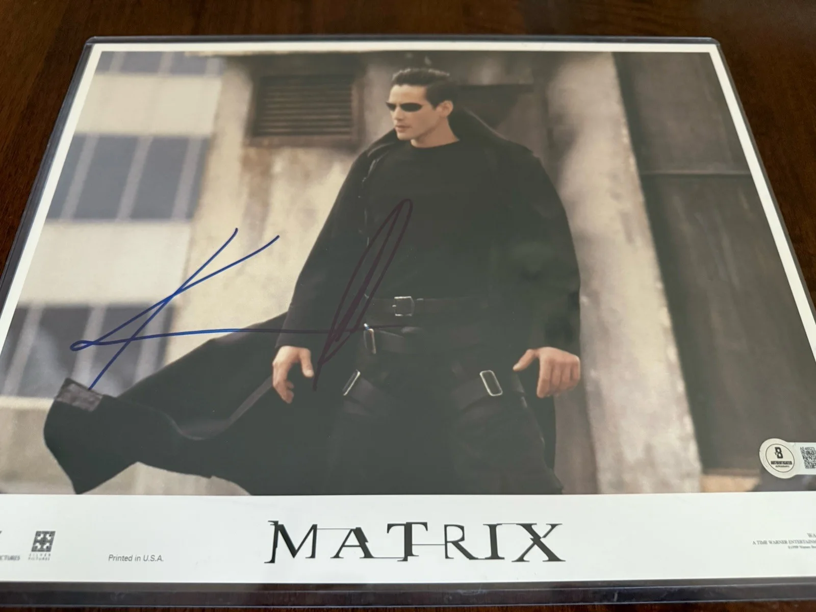 Keanu Reeves — Keanu Reeves Hand Signed In Person Matrix Autographed 11x14 Rare Beckett LOA, изображение 3