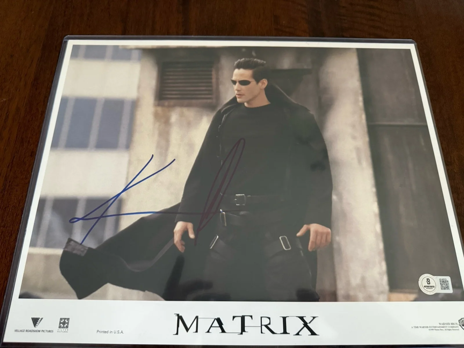 Keanu Reeves — Keanu Reeves Hand Signed In Person Matrix Autographed 11x14 Rare Beckett LOA, изображение 4