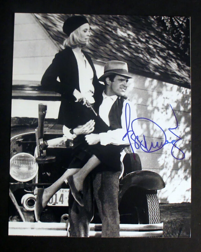 Faye Dunaway — FAYE DUNAWAY SIGNED Autographed 8x10 Photo w/ Warren Beatty in Bonnie & Clyde!