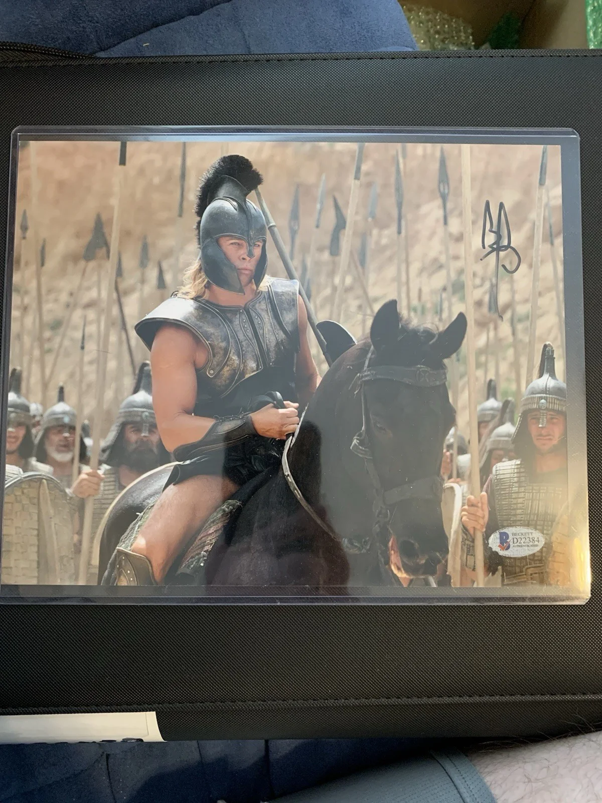 Brad Pitt — Brad Pitt 8x10 Troy Autograph Beckett Authenticated