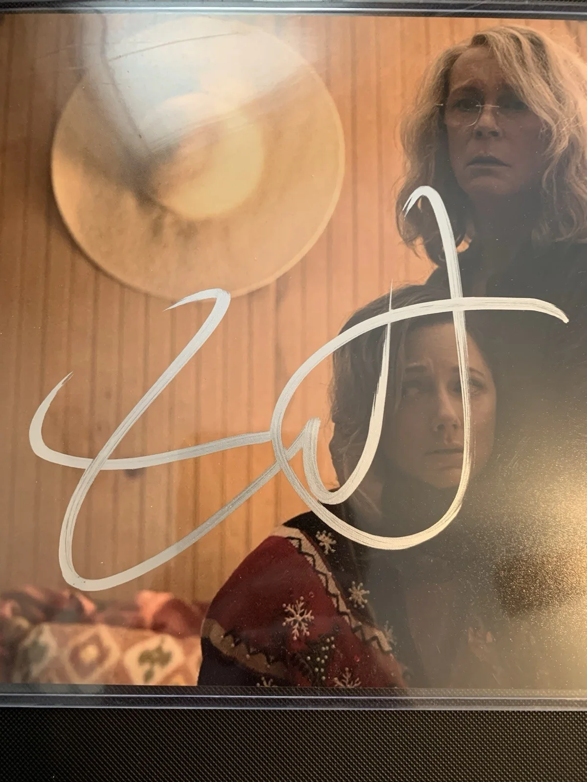 Jamie Lee Curtis — Autographed Celebrity Photo with Beckett Authentication COA Sticker F53013, image 2