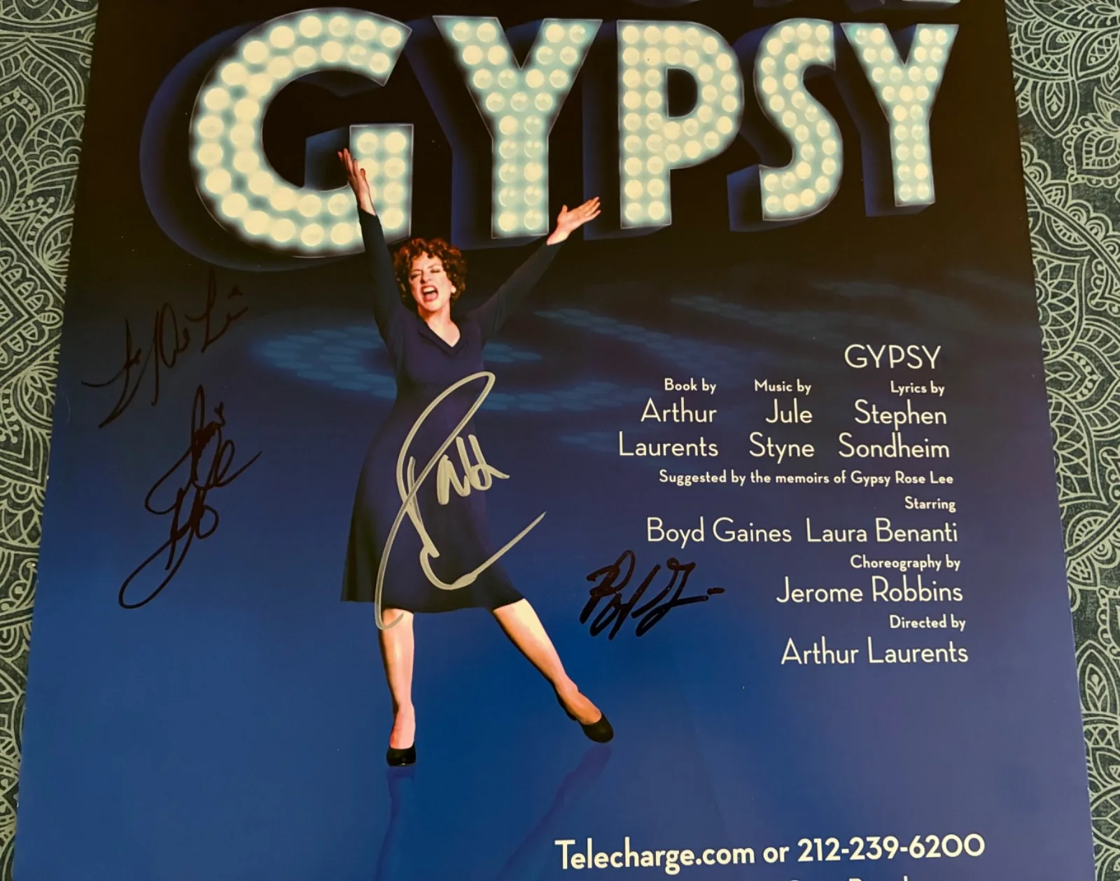 Patti Lupone, Laura Benanti, 2 cast — PATTI LUPONE Signed GYPSY Broadway Window Card Poster 2008 LAURA BENANTI Auto, image 2