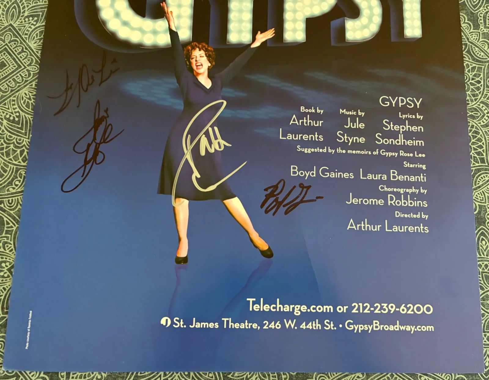 Patti Lupone, Laura Benanti, 2 cast — PATTI LUPONE Signed GYPSY Broadway Window Card Poster 2008 LAURA BENANTI Auto, image 3