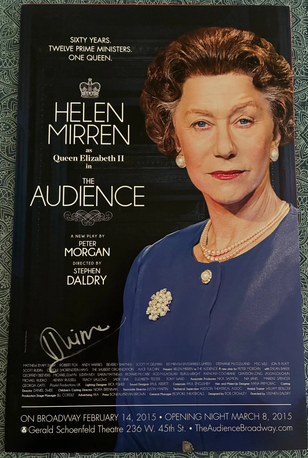 Helen Mirren — HELEN MIRREN Autographed THE AUDIENCE Broadway Window Card Poster 2015 Tony Win