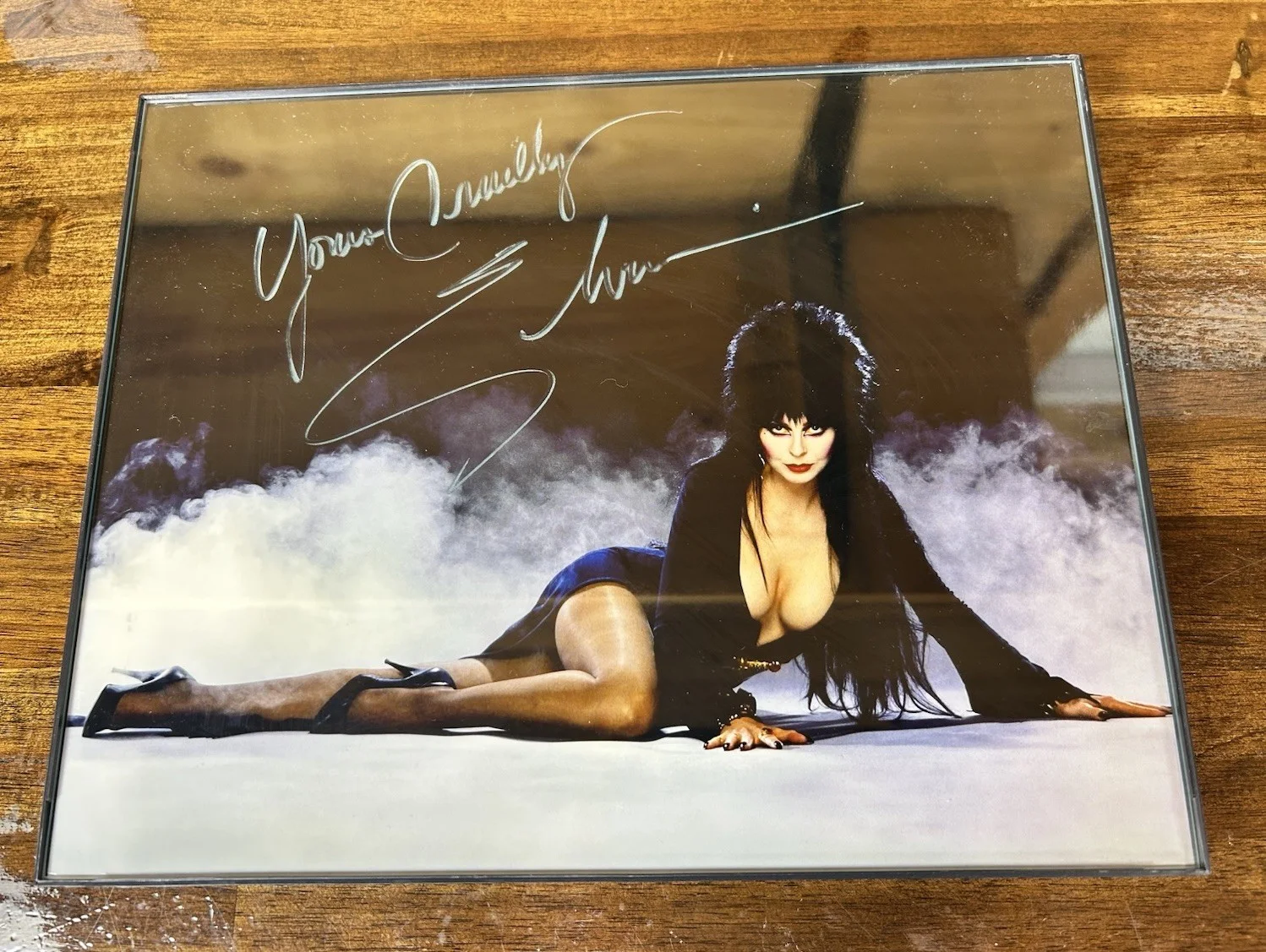 Elvira — Elvira Cassandra Peterson Signed Photo Reproduction 8x10 Mistress of the Dark, изображение 2
