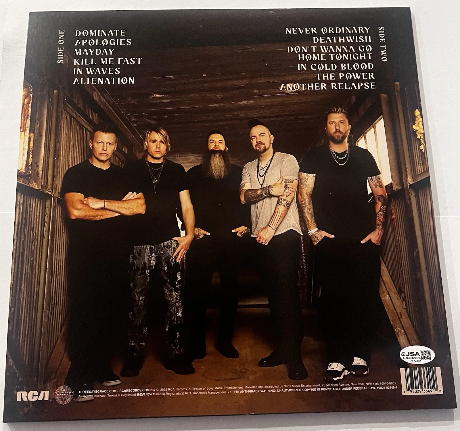 THREE DAYS GRACE SIGNED ALIENATION LP VINYL RECORD ALBUM JSA COA, изображение 4