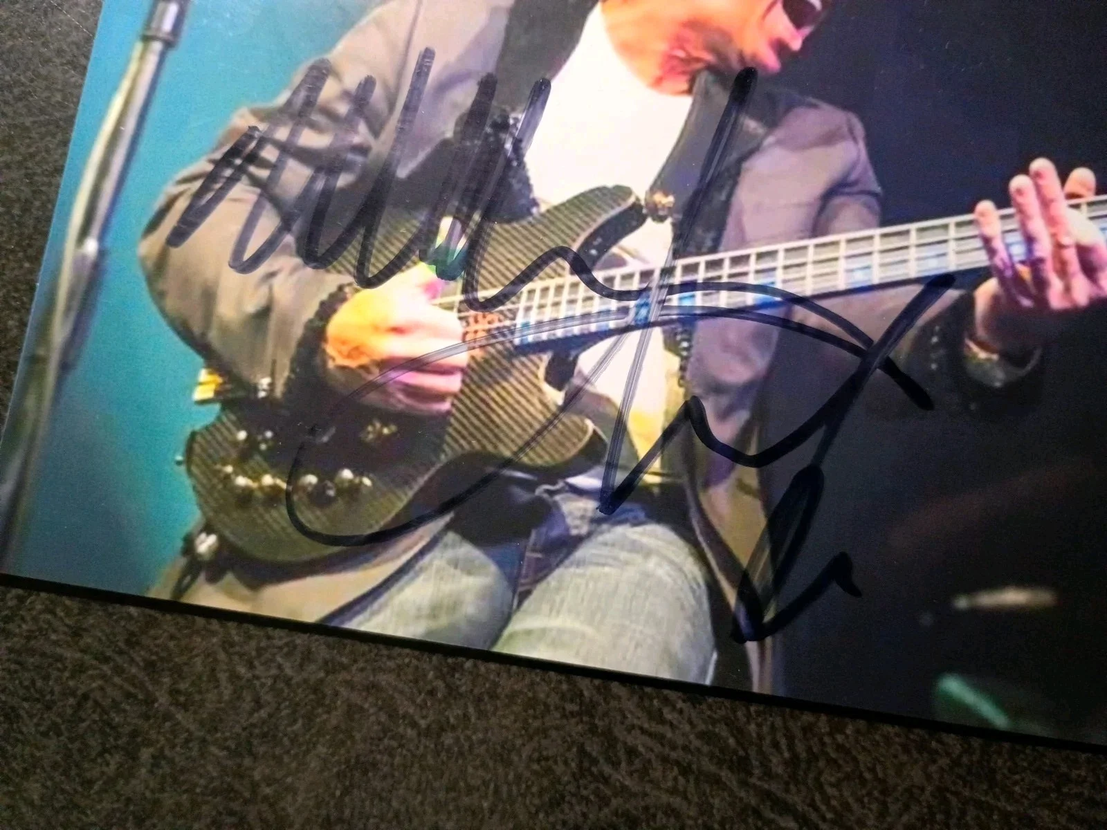 LAUREN TEWES As JULIE MCCOY — MARK KING Hand Signed Autograph 4X6 Photo - SINGER & GUITAR - LEVEL 42, изображение 2