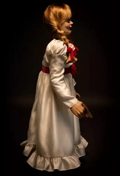 Trick or Treat Studios - The Conjuring Annabelle Doll Life Size Replica, image 4