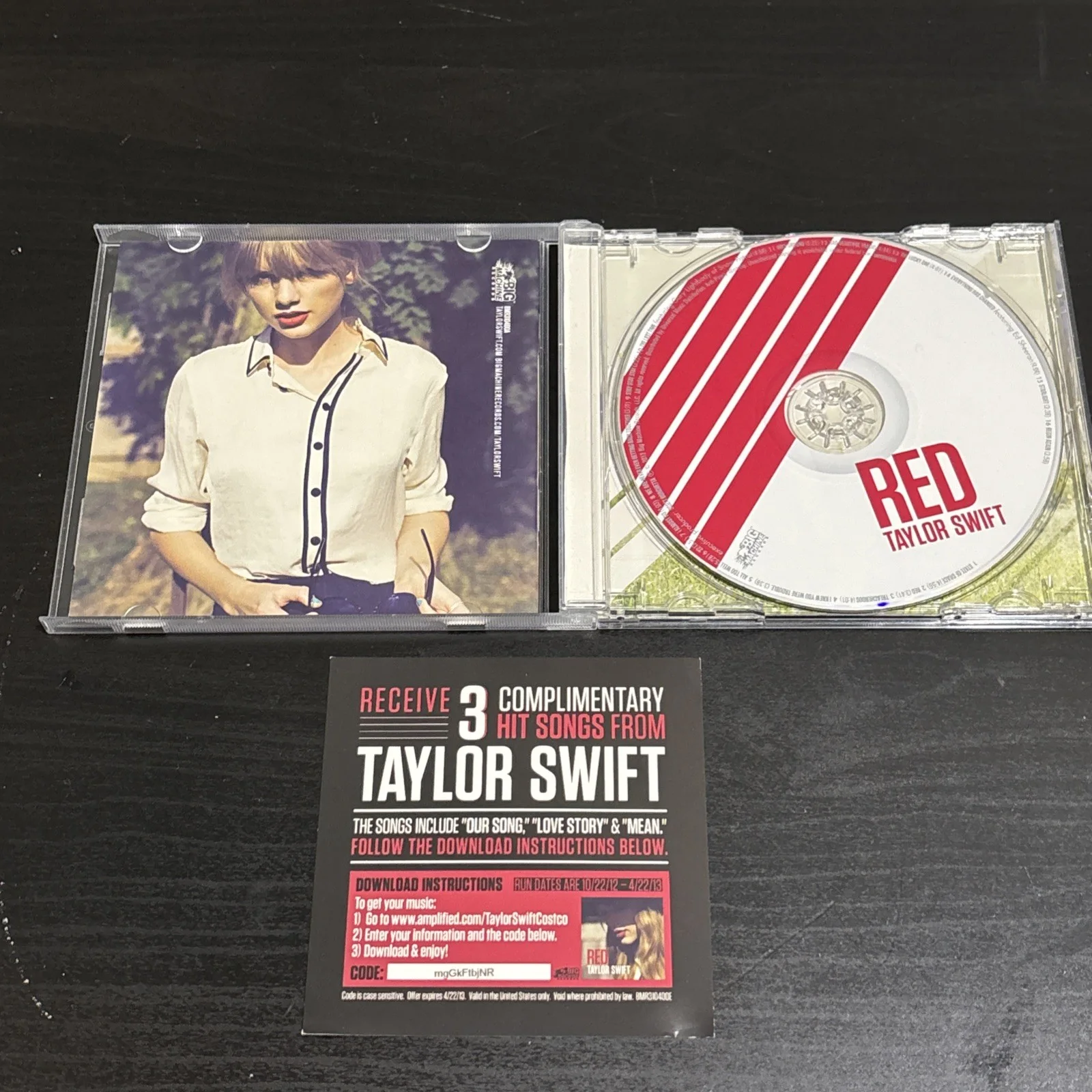 RARE Authentic Taylor Swift Original Red CD With Autographed Booklet, image 4