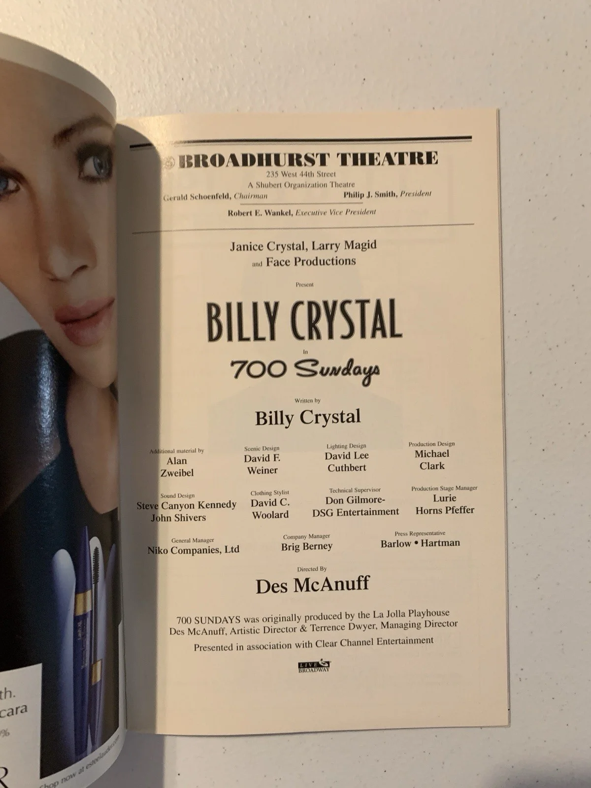 BILLY CRYSTAL SIGNED 700 Sundays Playbill 2005 Broadway Broadhurst Theatre, изображение 5