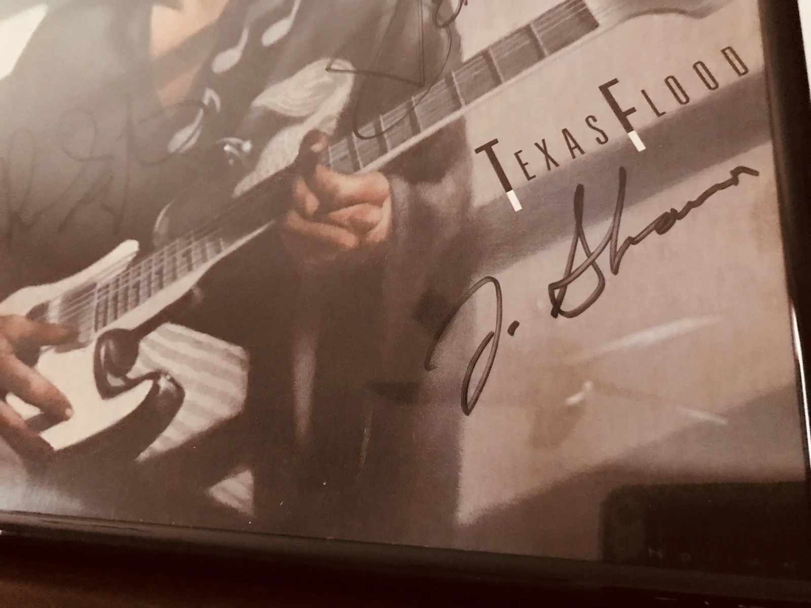 AUTOGRAPHED stevie ray vaughan TEXAS FLOOD album band original owner, image 4