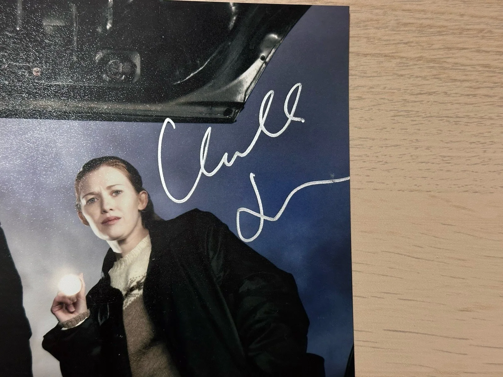 Joel Kinnaman Mireille Enos — The Killing signed 8x10 photo Joel Kinnaman Mirelle Enos Holder and Linden, изображение 3