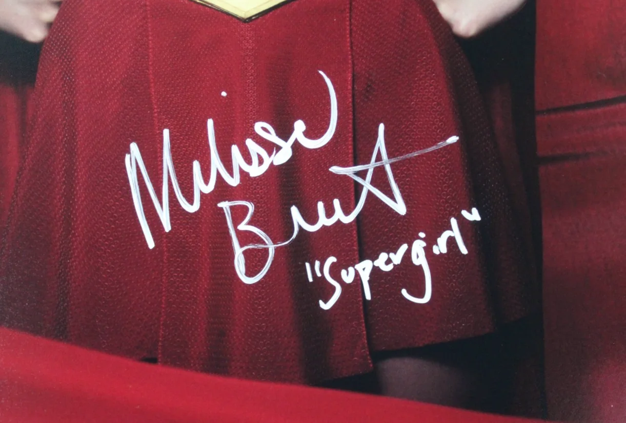 Melissa Benoist — Melissa Benoist Hand Signed Supergirl 16x20 Photo Autographed Inscribed Beckett, изображение 2