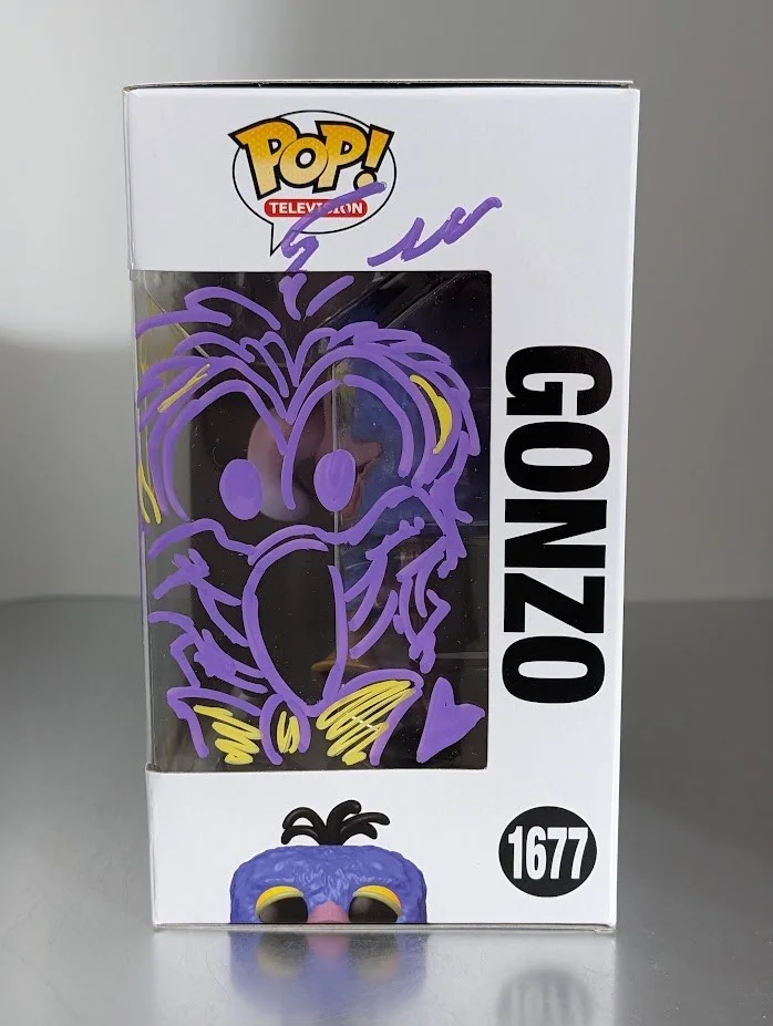 Guy Gilchrist — Guy Gilchrist Signed & Sketched Funko Pop #1677 GONZO The Muppets, изображение 3
