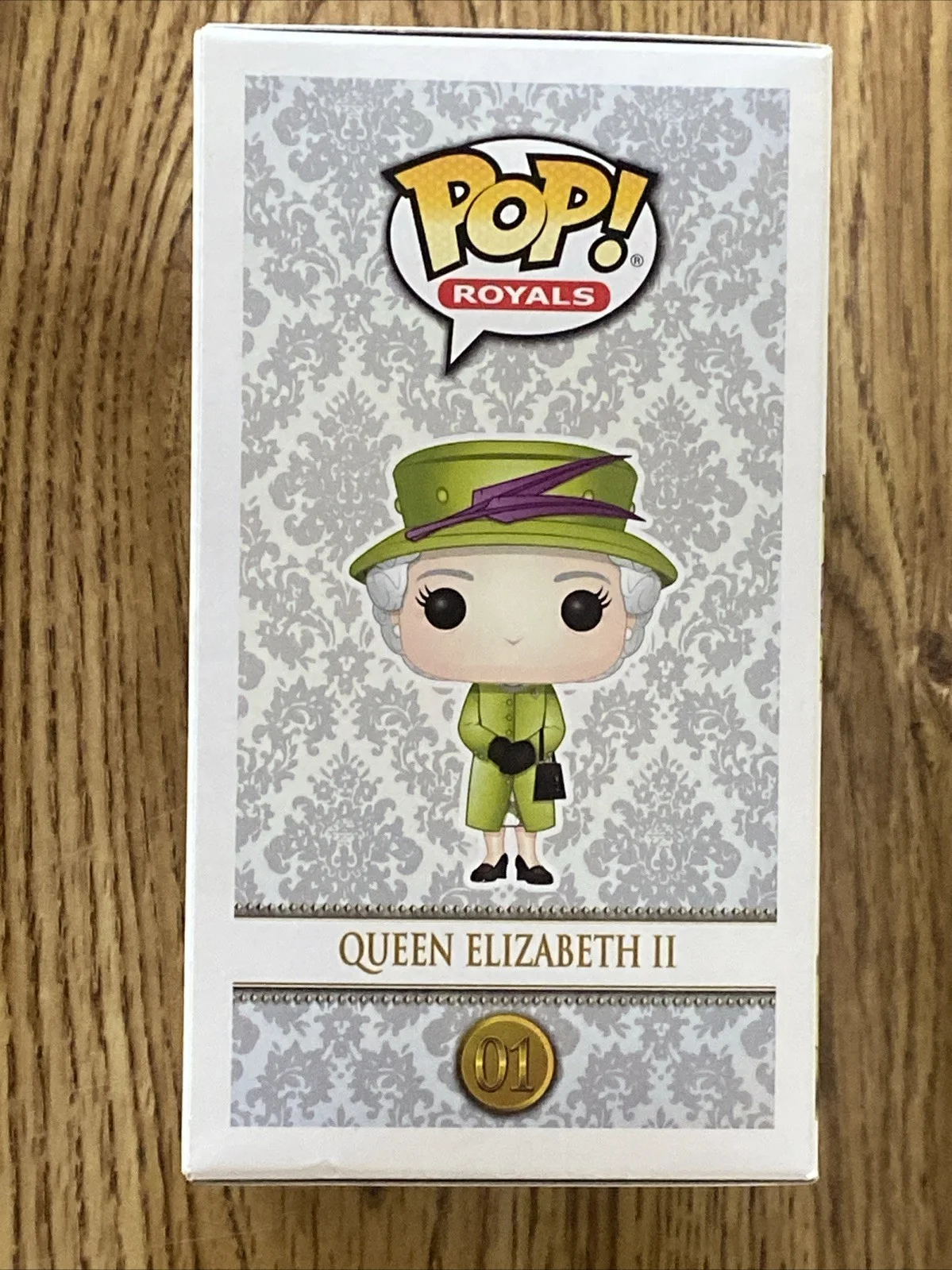 Helen Mirren — Dame Helen Mirren Autographed Queen Funko Pop Quenn Elizabeth II, изображение 5