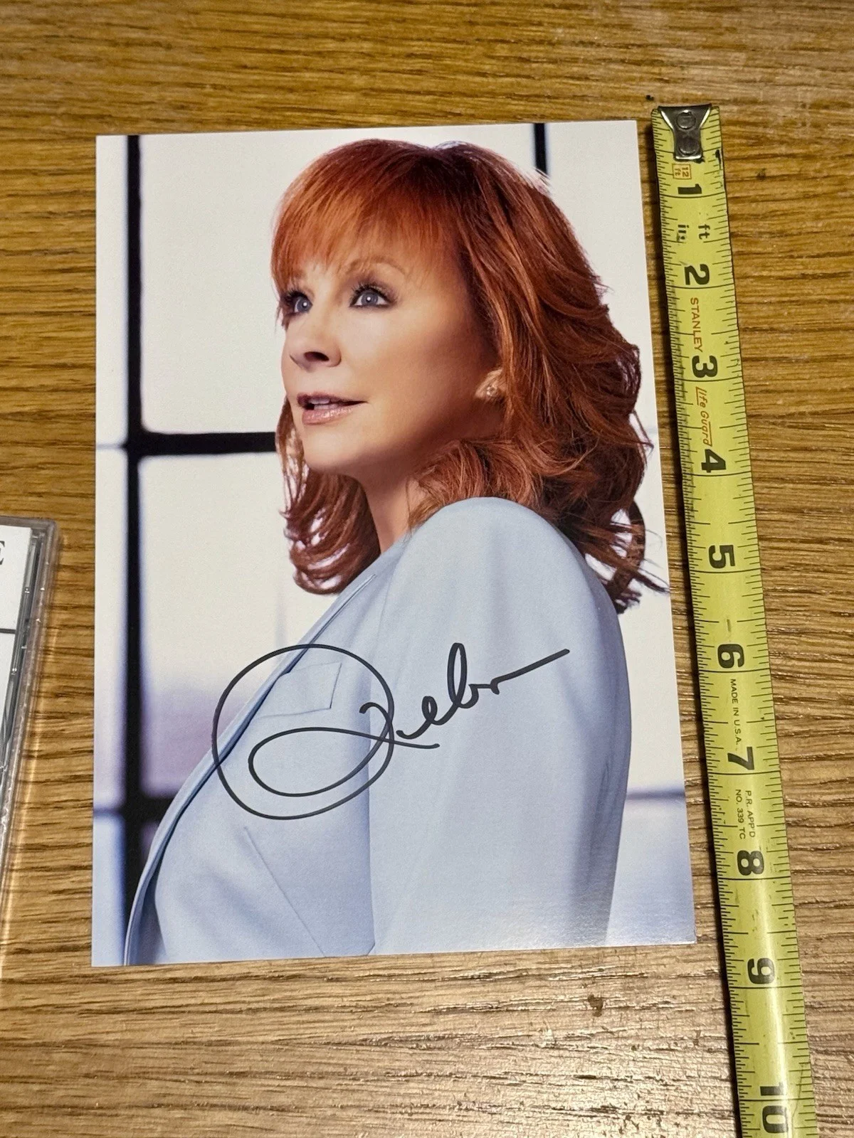 SIGNED Reba McEntire My Chains Are Gone CD With Autograph Photo, image 3