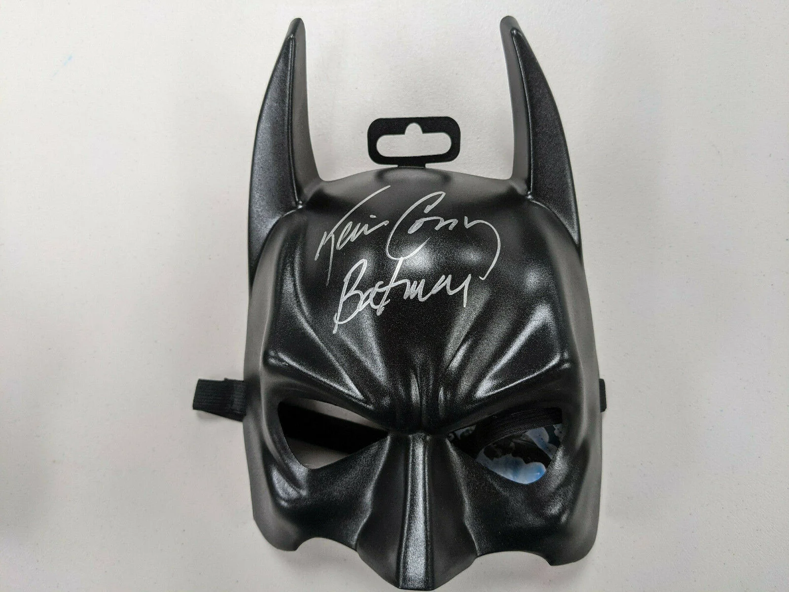 Kevin Conroy — KEVIN CONROY Signed BATMAN MASK Autograph Voice of Batman Animated BAS QR Code A