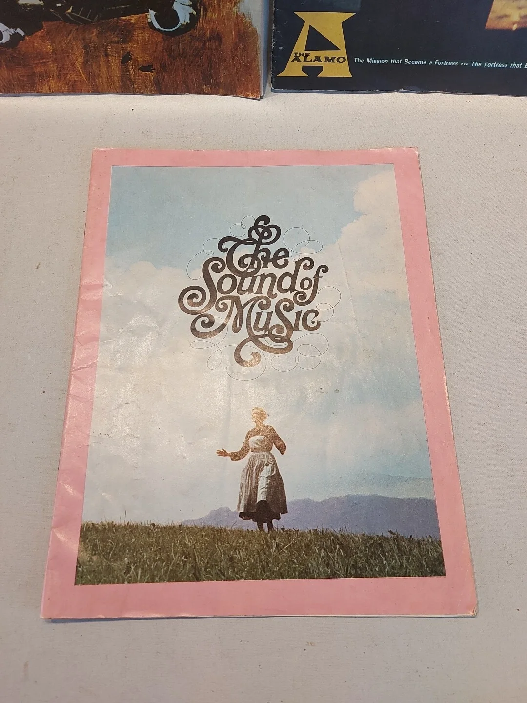 3x Vintage Movie Film Cinema Brochure + Synopsis 1960s Alamo Sound Of Music BoB, изображение 2