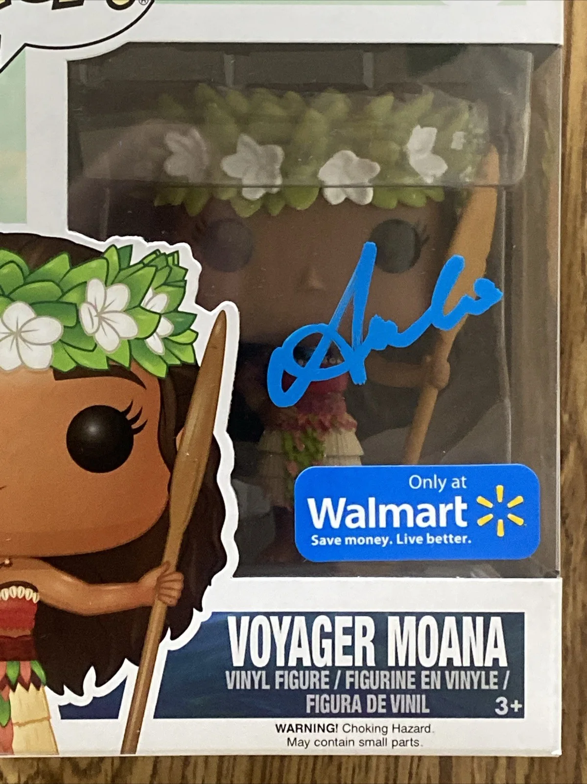 Auli'i Cravalho — Auli'i Cravalho Autographed Voyager Moana Funko Pop #217 Moana Walmart Exclusive, изображение 2