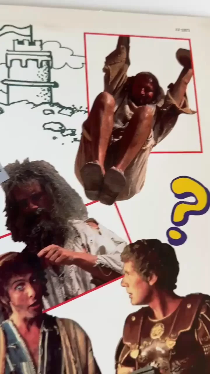 John Cleese, Terry Jones — Monty Python Life of Brian old movie Laserdisc autograph John Cleese Terry Jones, изображение 2