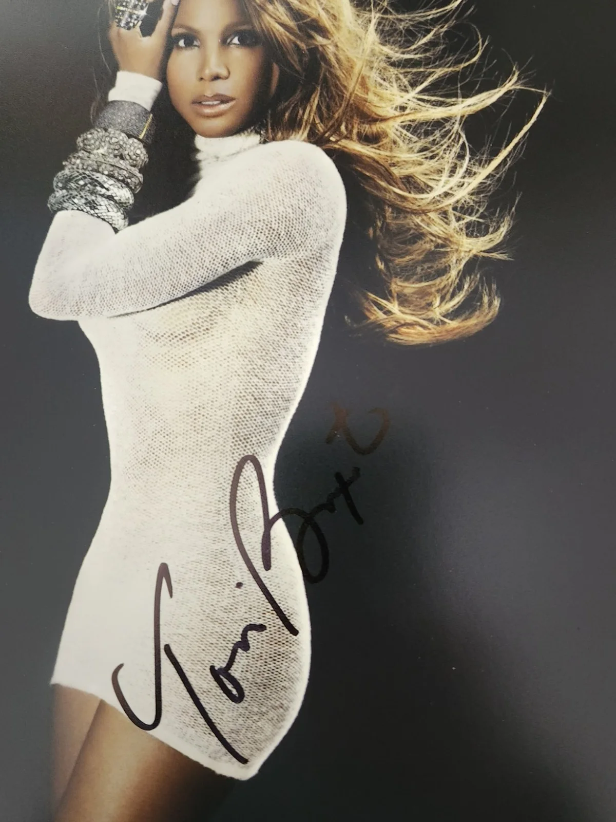 Toni Braxton Signed Autographed 8x10" Photograph AW COA Singer Sexy Portrait, изображение 2